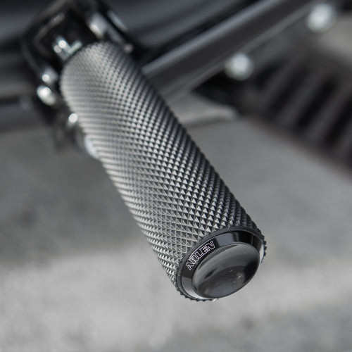 PartzBiz HD: 3461488-Arlen Ness Knurled Fusion Footpegs Foot Pegs Black Male Mount Rubber Harley
