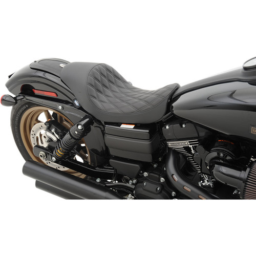 PartzBiz HD: 3447973-Drag Specialties 3/4 Solo Seat 2006-2017 Harley Dyna Low Profile Diamond Stitch PartzBiz HD: 3447973-Drag Specialties 3/4 Solo Seat 2006-2017 Harley Dyna Low Profile Diamond Stitch