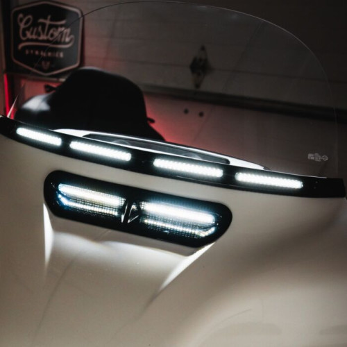 PartzBiz HD: -Custom Dynamics Genesis 4 Smoke LED Windshield Black Trim Harley Batwing 06-13