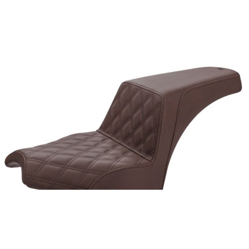 PartzBiz HD: 3483073-Saddlemen Step Up 2-Up Seat Front Lattice Stitch Brown GelCore 22+ Indian Chief PartzBiz HD: 3483073-Saddlemen Step Up 2-Up Seat Front Lattice Stitch Brown GelCore 22+ Indian Chief