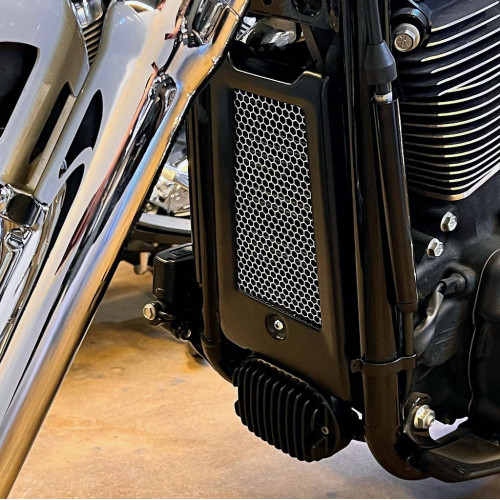 PartzBiz HD: 3490131-Klock Werks Oil Cooler Guard Cover Accent Black Mesh Harley Softail 2018+ M8 PartzBiz HD: 3490131-Klock Werks Oil Cooler Guard Cover Accent Black Mesh Harley Softail 2018+ M8