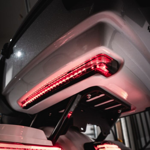 PartzBiz HD: -Custom Dynamics ProBeam Red LED Run Brake Turn Tour Pak Arm Harley FLH/T 14-Up 2040-2501 20402501 PB-TP-ARM-14R electra road street tour glide 2020