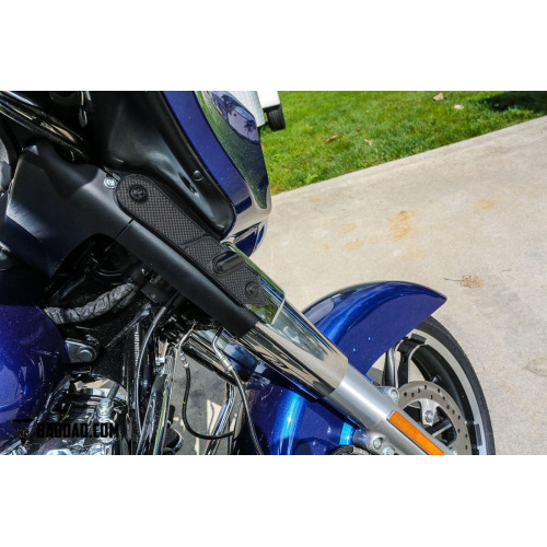 PartzBiz HD: 4423070-Bad Dad 900 Series สัญญาณไฟเลี้ยว LED ด้านหน้าสีดำเงา Harley FL Touring BAD-900FTS-GB-TOUR PartzBiz HD: 4423070-Bad Dad 900 Series สัญญาณไฟเลี้ยว LED ด้านหน้าสีดำเงา Harley FL Touring BAD-900FTS-GB-TOUR