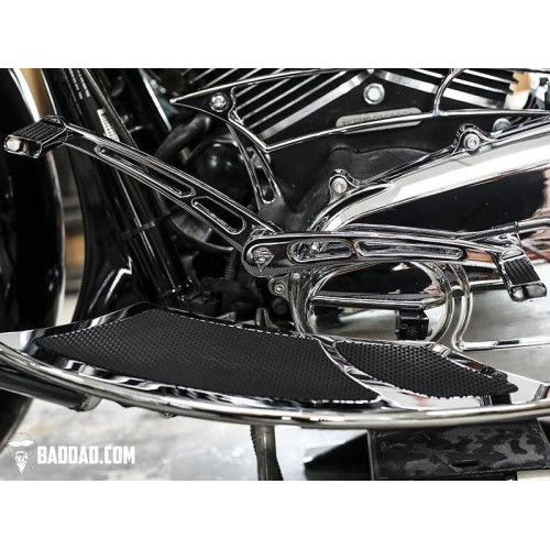 PartzBiz HD: 4423018-Bad Dad Chrome Forward Controls Heel-Toe Shifter 992 Floorboard Kit Harley 81138-2 custom bagger Street Glides; Electra Glides and Ultras road king tri