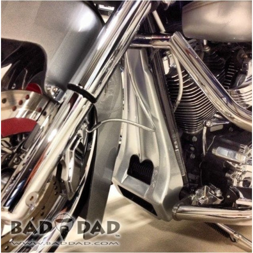 PartzBiz HD: 4422987-Bad Dad Classic Series Chin Spoiler for Harley 97-08 FLH/FLT PartzBiz HD: 4422987-Bad Dad Classic Series Chin Spoiler for Harley 97-08 FLH/FLT