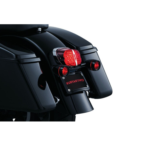 PartzBiz HD: 4413130-Kuryakyn 3143 กรอบป้ายทะเบียนโค้งสีดำ Harley พร้อมแถบสัญญาณไฟเลี้ยว KA