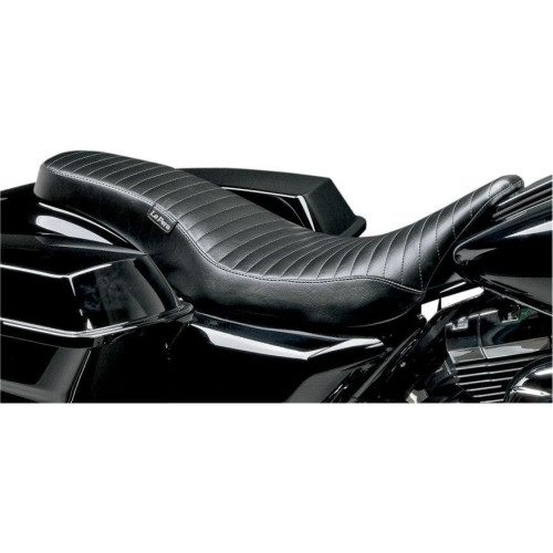 PartzBiz HD: 4411027-Le Pera Pleated Black Vinyl Cobra เบาะยาวเต็มตัวสำหรับ Harley Touring 08-15 | เลอ เปอร่า