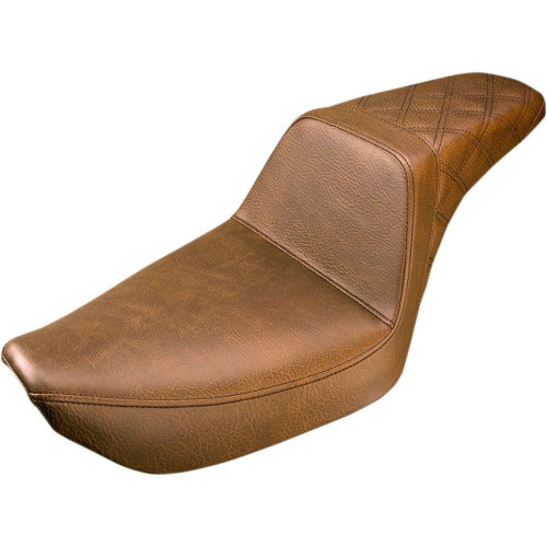 PartzBiz HD: 4403972-Saddlemen 896-04-173BR สีน้ำตาล Step Up ด้านหลัง LS Seat 96-03 Harley Dyna FXD 0803-0572 08030572