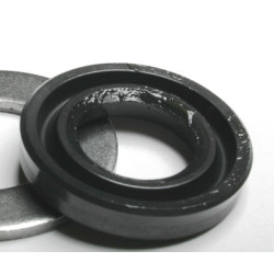 PartzBiz HD KROS14 - KYB 14mm Shock Oil Seal for YZ85